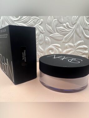 NARS light reflecting setting powder - loose powder - translucent crystal.38oz
